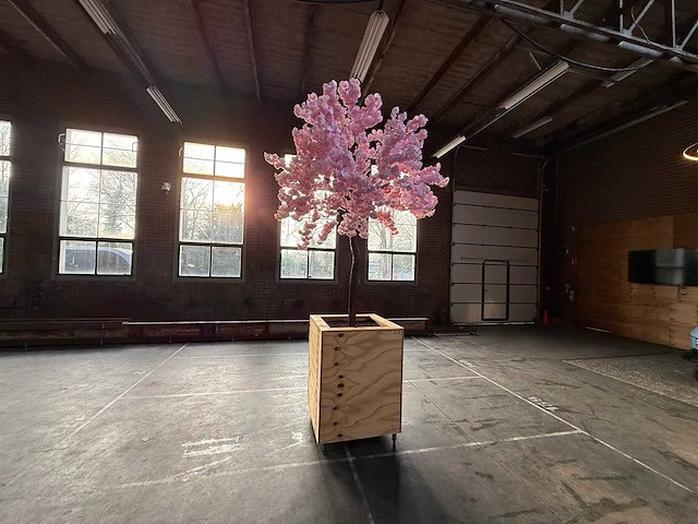 Kunstboom in verrijdbare bak 80x80x350cm - afbeelding 2 van  3