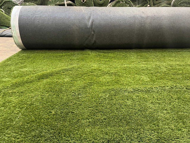 Kunstgras gebruikt (236.8m2) - afbeelding 1 van  11