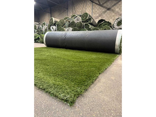 Kunstgras gebruikt (236.8m2) - afbeelding 1 van  6