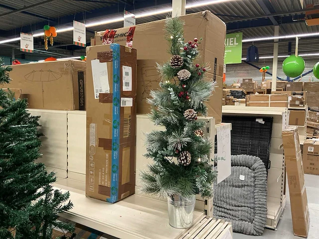 Kunstkerstboom met verlichting - afbeelding 1 van  4