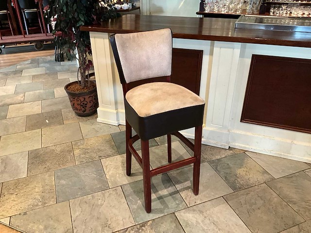 Kunstlederen barstoelen (16x) - afbeelding 1 van  8