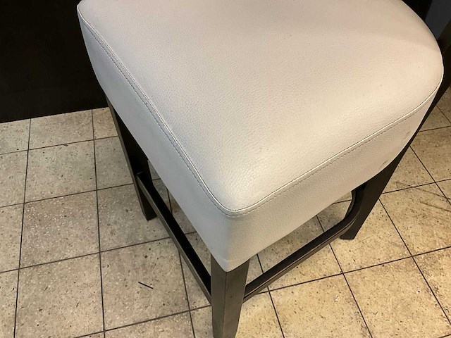 Kunstlederen halfhoge barstoelen (3x) - afbeelding 4 van  6
