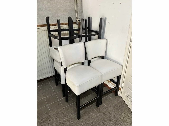 Kunstlederen halfhoge barstoelen (6x) - afbeelding 6 van  6