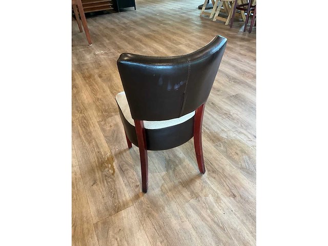 Kunstlederen restaurantstoelen (26x) - afbeelding 2 van  2