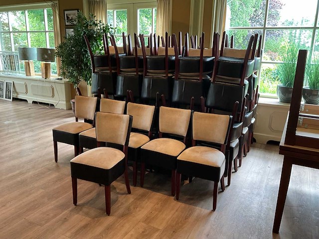 Kunstlederen restaurantstoelen (30x) - afbeelding 1 van  6
