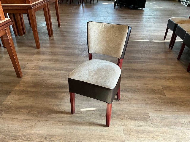 Kunstlederen restaurantstoelen (40x) - afbeelding 1 van  6