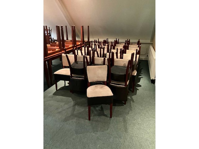 Kunstlederen restaurantstoelen (48x) - afbeelding 5 van  5
