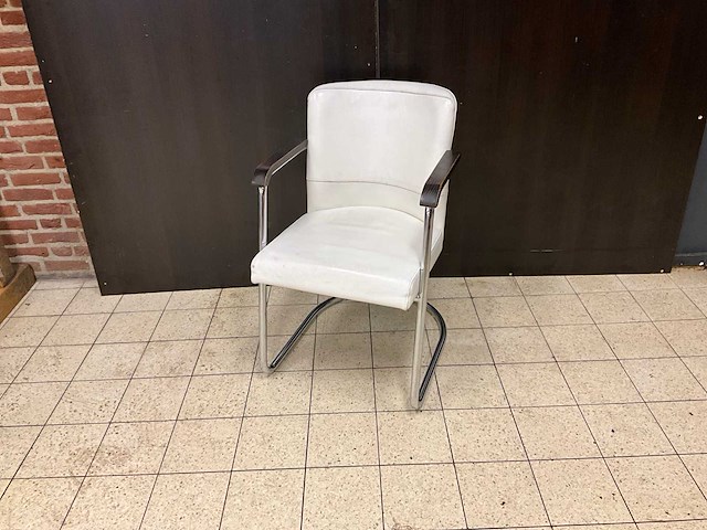 Kunstlederen restaurantstoelen (4x) - afbeelding 1 van  5