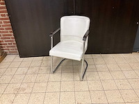 Kunstlederen restaurantstoelen (4x) - afbeelding 1 van  5