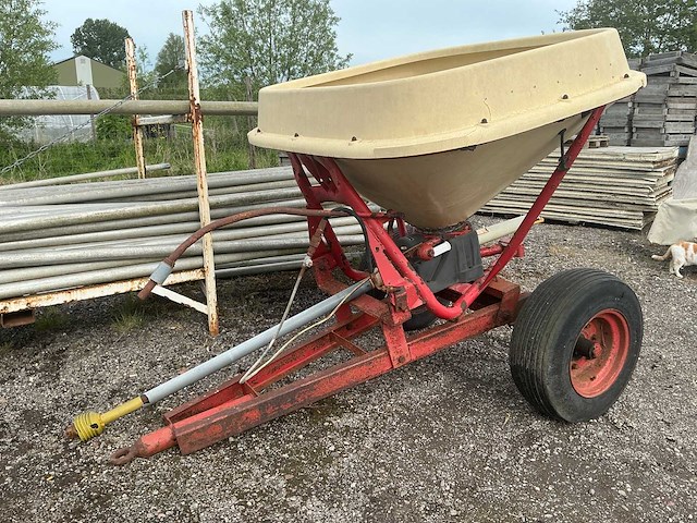 Kunstmeststrooier 800l - afbeelding 1 van  19