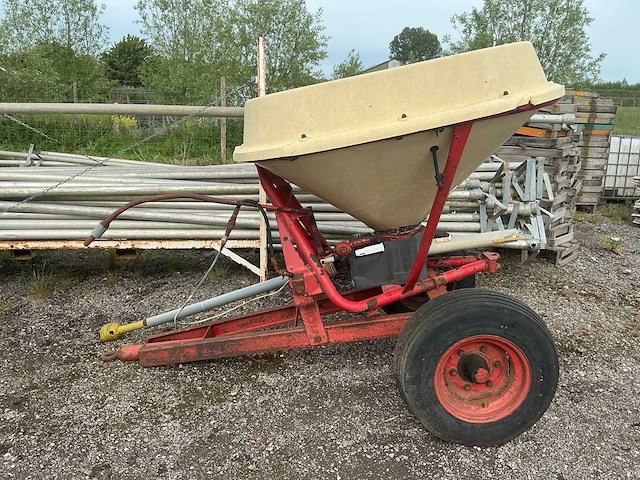 Kunstmeststrooier 800l - afbeelding 12 van  19