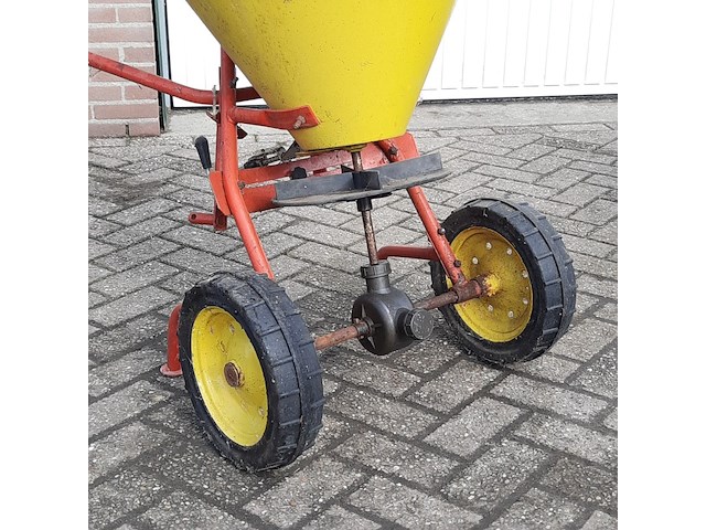 Kunstmeststrooier bezzecchi, sp25 - afbeelding 4 van  10