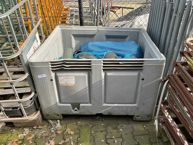 Kunstof bak met pvc bochten - afbeelding 1 van  2