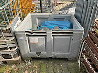 Kunstof bak met pvc bochten - afbeelding 1 van  2