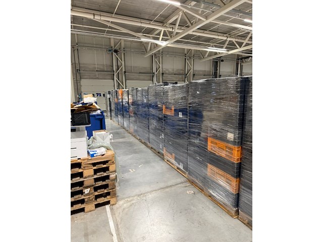 Kunstof kratten 320 stuks div kleuren en modellen uitzoeken - afbeelding 10 van  11