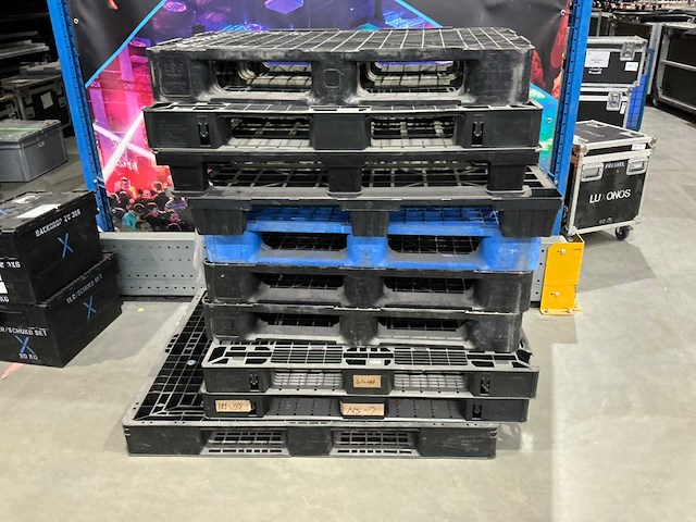 Kunstof pallet (10x) - afbeelding 1 van  2