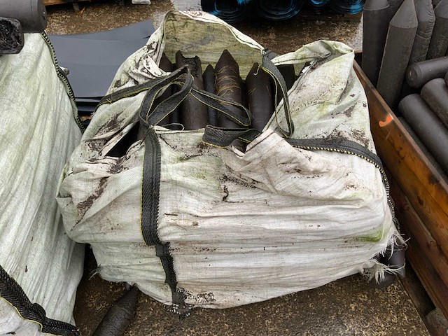 Kunstof piketten - afbeelding 4 van  6