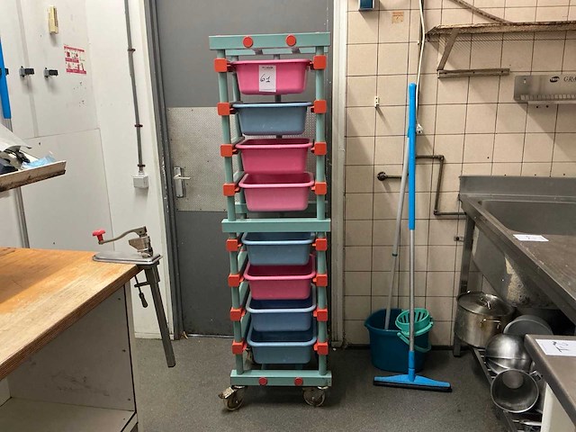 Kunstof regaalwagen - afbeelding 1 van  3