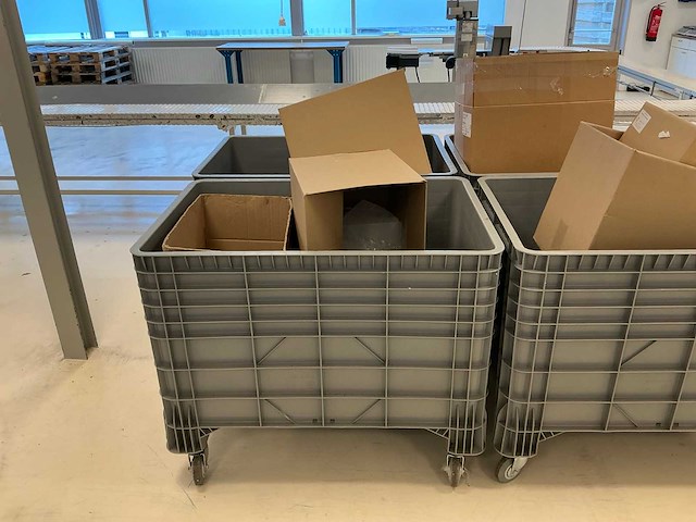 Kunstof transportkar (4x) - afbeelding 1 van  2