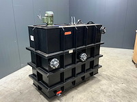 Kunstof watertank met roerwerk - afbeelding 1 van  3