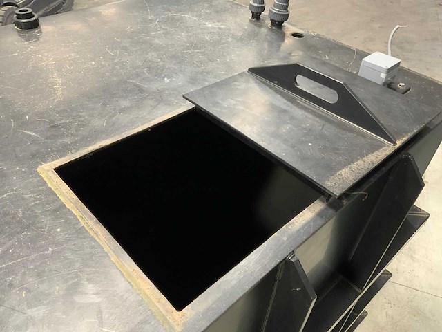 Kunstof watertank - afbeelding 3 van  6