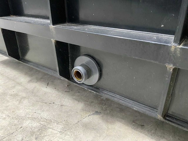 Kunstof watertank - afbeelding 4 van  6