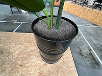 Kunstplant in 200 liter olie drum (3x) - afbeelding 3 van  3