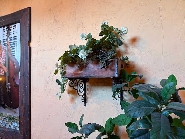 Kunstplant in kist met beugel (5x) - afbeelding 2 van  4