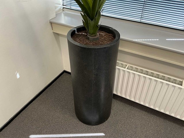 Kunstplant in pot - afbeelding 5 van  5