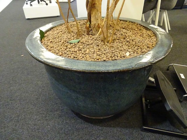 Kunstplant in pot - afbeelding 2 van  2