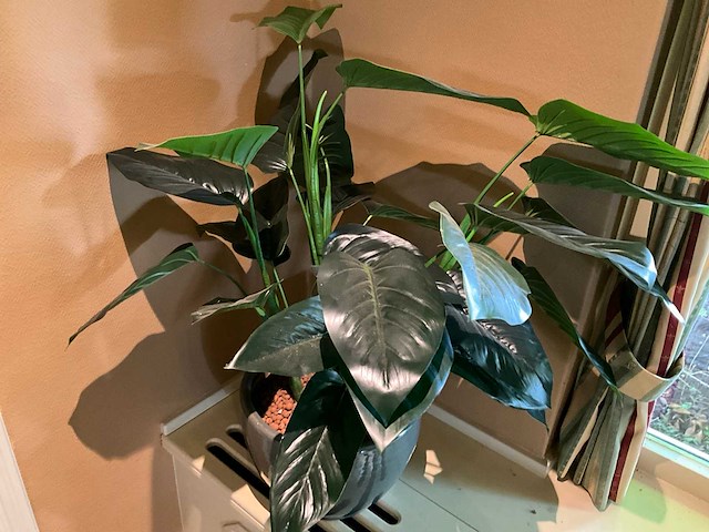 Kunstplant in pot - afbeelding 3 van  4