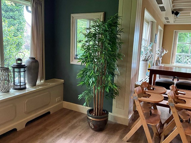 Kunstplant in pot - afbeelding 1 van  4