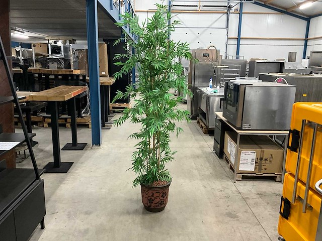 Kunstplant in pot - afbeelding 1 van  5