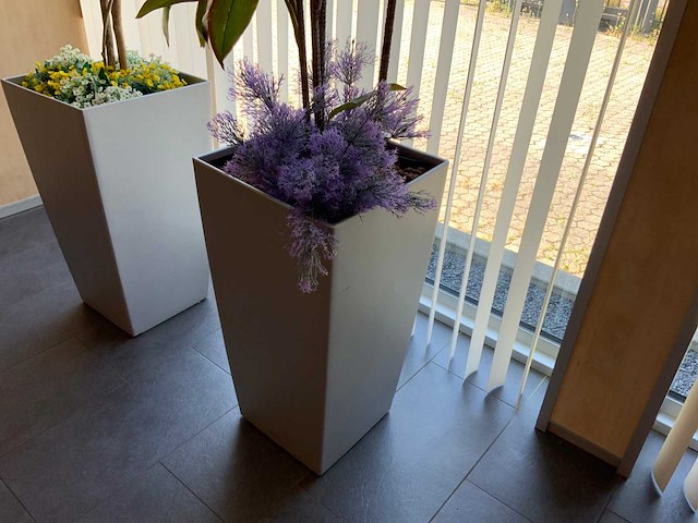 Kunstplant in pot - afbeelding 2 van  4