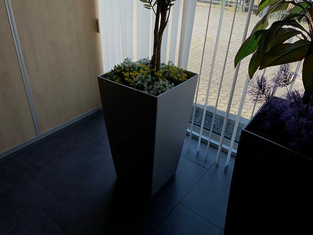 Kunstplant in pot - afbeelding 4 van  4