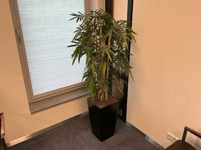 Kunstplant met pot bamboe - afbeelding 1 van  3