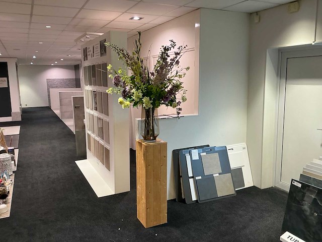 Kunstplant met pot - afbeelding 1 van  4