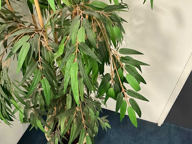 Kunstplant met pot - afbeelding 3 van  3