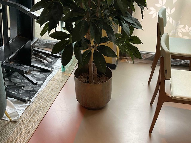 Kunstplant met pot - afbeelding 3 van  3