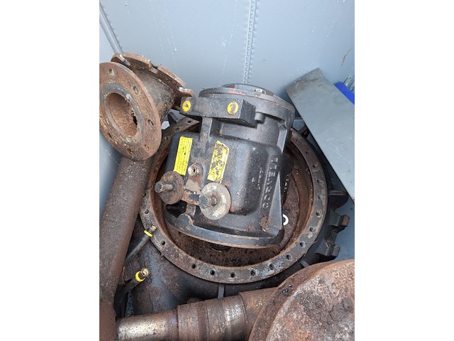 Kunststof accubak met inhoud - afbeelding 3 van  6