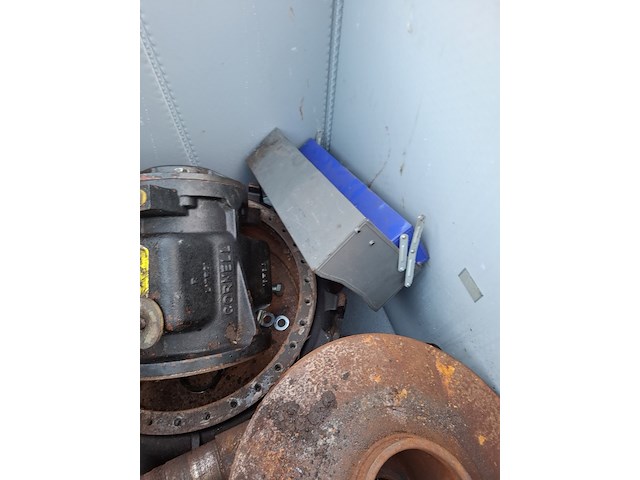 Kunststof accubak met inhoud - afbeelding 6 van  6