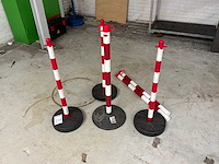 Kunststof afzetpaal rood/wit (6x) - afbeelding 1 van  2