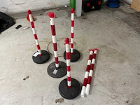 Kunststof afzetpaal rood/wit (6x) - afbeelding 2 van  2