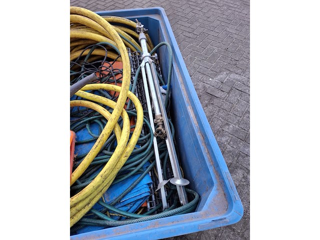 Kunststof bak met inhoud - afbeelding 3 van  6