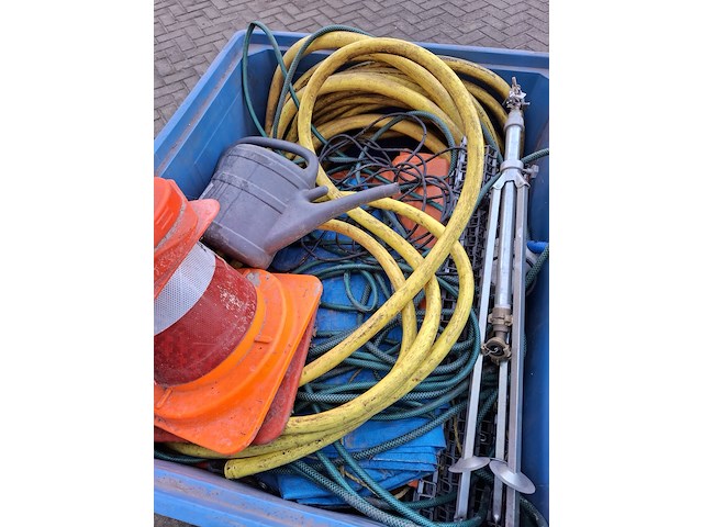 Kunststof bak met inhoud - afbeelding 4 van  6