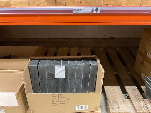 Kunststof bakken, vazen en schalen. - afbeelding 11 van  20