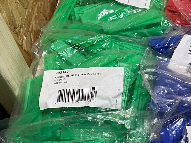 Kunststof blokjes diverse maten (2700x) - afbeelding 9 van  13
