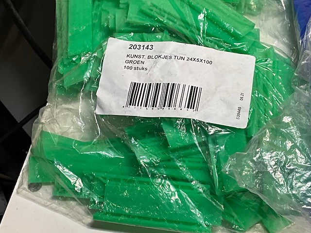 Kunststof blokjes diverse maten (2700x) - afbeelding 10 van  13