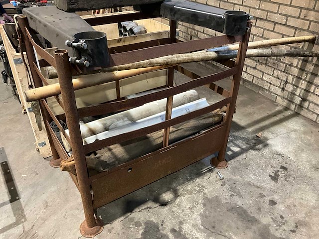 Kunststof bussen voorraad - afbeelding 1 van  4