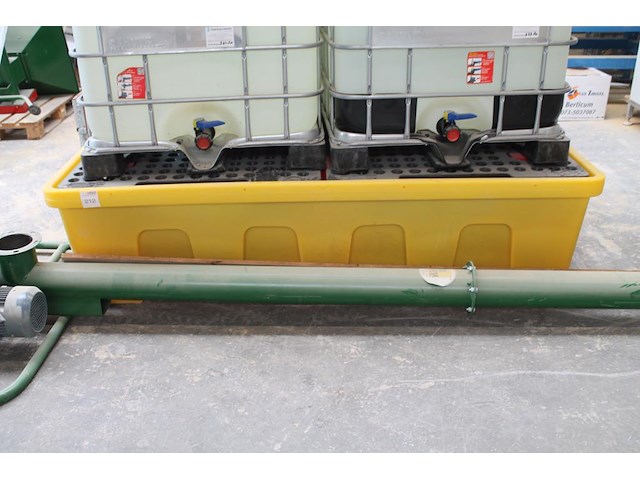 Kunststof chemieopvangbak met afmeting 226 x 146 x 57,5 cm. - afbeelding 1 van  3